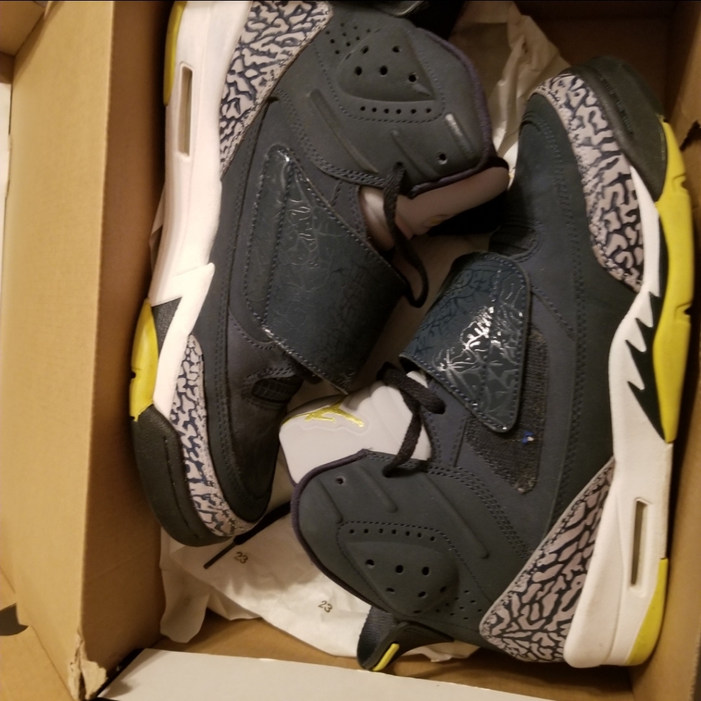 Air Jordan - Son of Mars BG